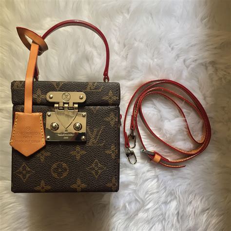 lv bleecker box price|Louis Vuitton Bleecker Box .